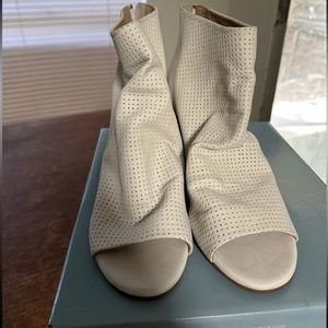 Seychelles Nubuck Bootie